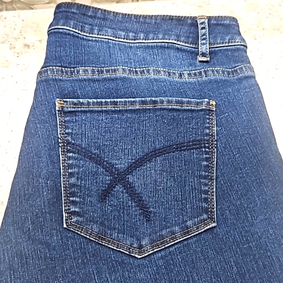 Christopher & Banks Modern Fit Blue Jeans Size 10 - Picture 6 of 10